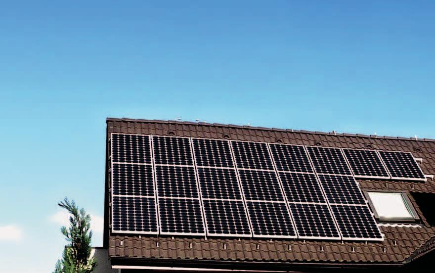 Advantages of the ST2/8000 Tracker: Optimizes gain on the installed capacity of the solar panels Enables different types of photovoltaic panels to be variably fitted according to customers