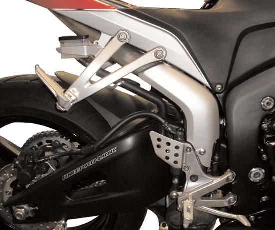 29)Mount the rear brake reservoir to the sub frame.