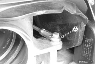 MAINTENANCE AND ADJUSTMENTS 149 Steering Link Joint Throttle Cable Fitting at Throttle