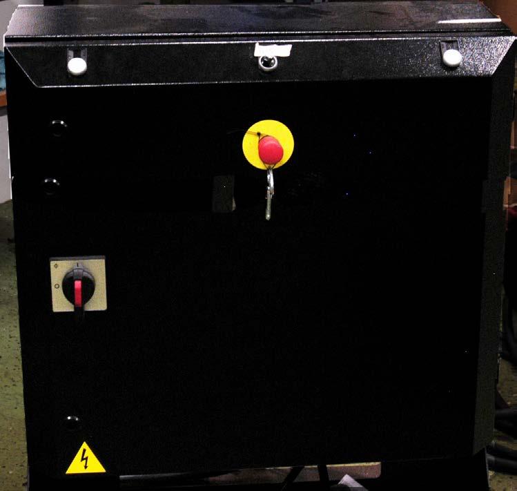 The overload protection will trip and the granulator will stop. (C) (D) (B) 3. Put the main switch in position 1. 4. Reset the emergency stop(s). 5. Press the button Reset safety relay.