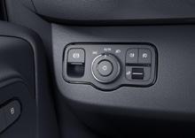 conjunction with automatic transmission automatically reduces the speed to 3 km/h when moving off if the system detects objects in the direction of travel $1450 $218 $1668 B25 Electrical parking