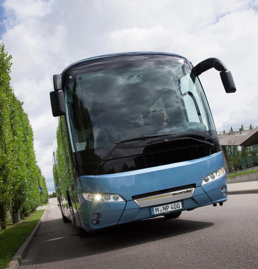 NEOPLAN Jetliner The versatile combination talent among premium buses for every day The entry model to the premium segment, with an extensive range of
