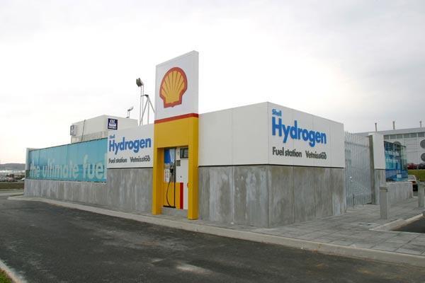 Problems of Fuel Cells Fuel: Hydrogen storage (high pressure or low temperature) Liquid fuel: reforming Distribution network Shell Hydrogen Refueling Station (HRS) in Reykjavik