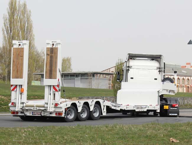 VEHICLES BY LANGENDORF ON THE ROAD ON ALL CONTINENTS Our trailers are renown all over the world. The products are famous for their long life, high residual value and ease of operation.