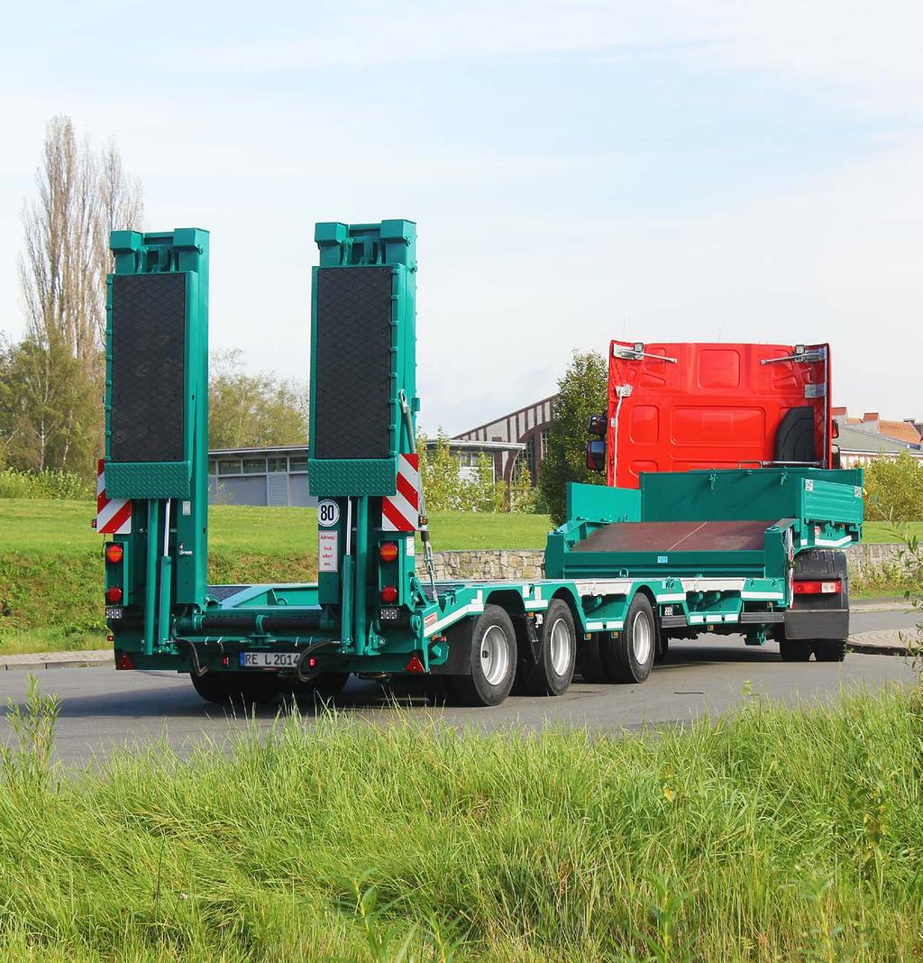 Contents LOW LOADER TRAILERS 10 SATÜ 30 and SATÜV Low loader trailers with or without wheelboxes, extendable 12 SATÜ-H 30 Low loader trailer with hydraulic ramp for access equipment 14 SATÜ Options