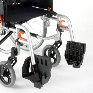 looks when the foot rests are not folded; You can fold the footrests by pushing the footrests upwards, as shown in photo 28;