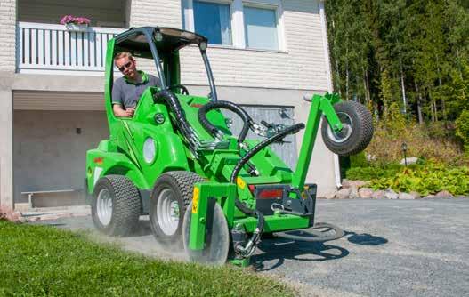 Cutting disc cuts lawn precisely where you want and hydraulic trimmer breaks up any soil or lawn that is left to the side of the cutting disc.