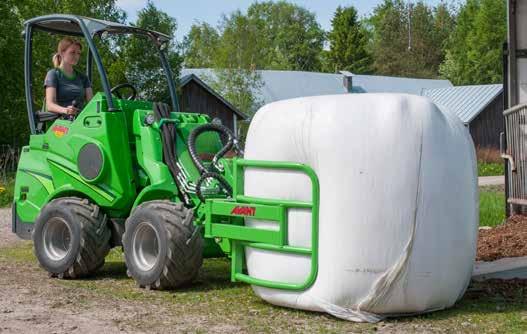 are able to pile three round bales on top of each other Max.