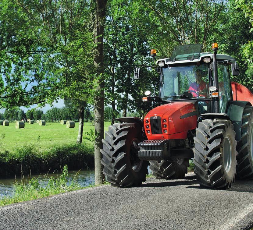 EXPLORER 3 85 E 100 E 115 E 12 Charisma, authoritativeness and ability to adapt to different work conditions, both on the field and on the road: these are the Explorer 3 E tractors, tailor-made to