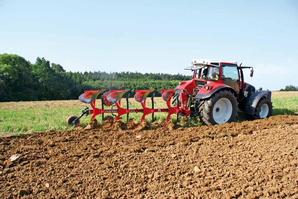 plus M plus M 950 4-furrow The universal medium class The features: 2, 3 or 4-furrow For tractors up to 80 kw/120 hp Turning axis with 80 mm diameter and adjustable tapered roller bearing