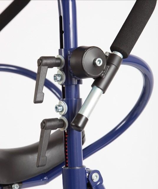 Handlebar: The handlebar is mounted on each side in a tube section located on a cone.