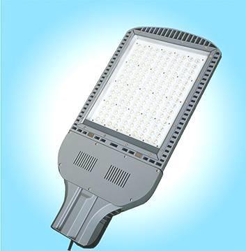 Reliable low profile LED Street Light 37 W - 60 W 75 W - 120 W 140 W - 150 W 180-240 W Features: *