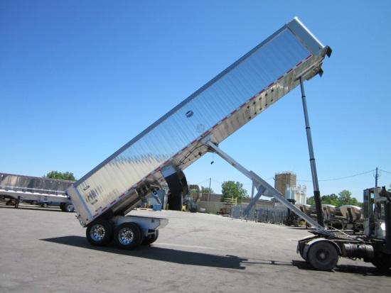 These trailers are more stable when dumping on uneven surfaces or when the load has shifted than frameless types.