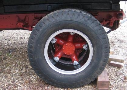 WHEEL & TIRE INFORMATION Spoke (Dayton) Wheels are commonly found on heavy