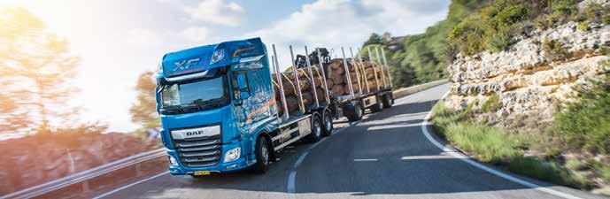 DAF XF TRANSPORT EFFICIENCY 04 05 The XF is the benchmark truck for long-distance transport. Multi-torque PACCAR MX-11 and MX-13 engines with new power ratings deliver higher torque at lower rpm.