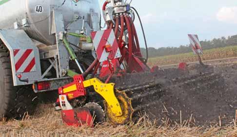 Quick and effective slurry application FOX D compact combinations can be rigged with a slurry application kit (Vogelsang). Slurry applied and worked in during a single pass.