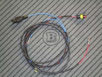 Included in delivery of Brabus retrofit-kit for roof DRL, 463.460-TS: 1x Plastic antenna cover incl.