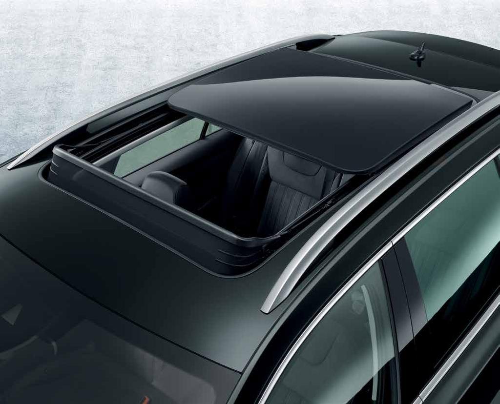 Design 10 PANORAMIC SUNROOF Let more light and fresh air in.