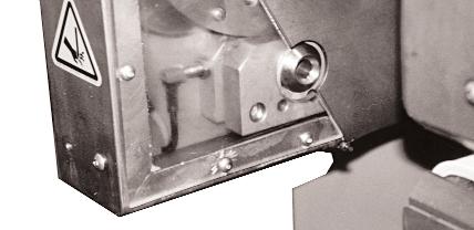 Check the set screws that secure the cutter bushings. If bushings move during cutting, cutting blades, and possibly the drive chain, could be damaged.