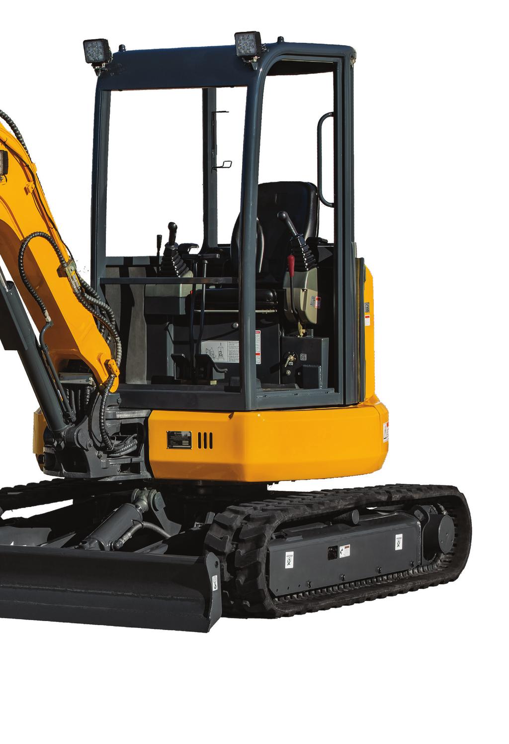 ZERO TAIL SWING The 9035EZTS, zero tail swing, increases operator visibility and productivity when working in confined spaces where the upper body stays entirely within the width of the undercarriage.