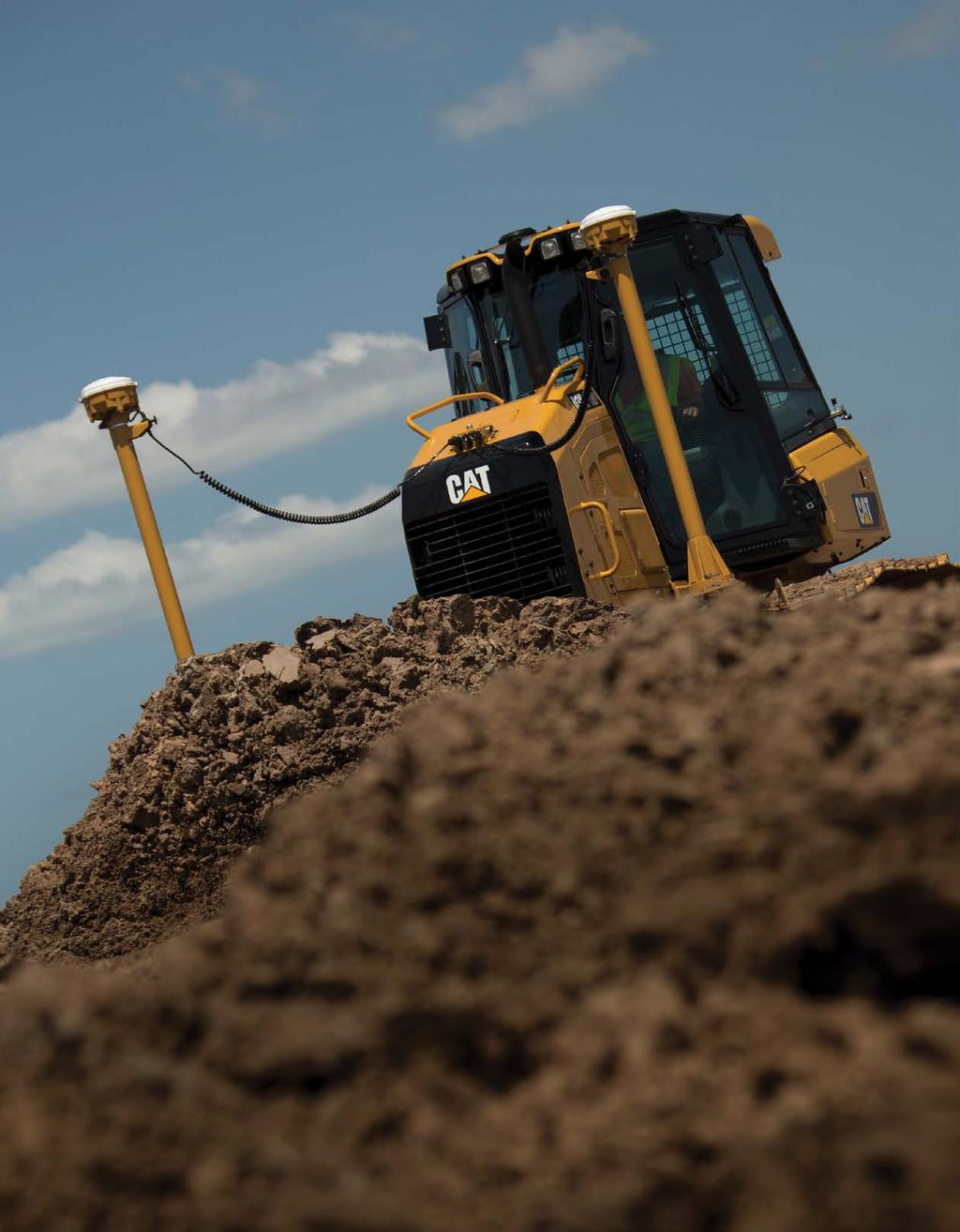 Dozers FINISH GRADING ACCURACY The Cat Small Dozers are designed to optimize speed, transportability,