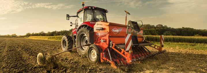 PUT POWER WHERE YOU NEED IT Handle the heaviest tasks The Farmall 55 C, 65 C and 75 C feature an MHC mechanical hitch control with a maximum lift capacity of 2,500 kg.