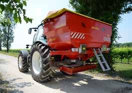 MMX fertilizer spreader - 18/36 m The MMX fertilizer spreader is a compact, accurate machine. It is used for distributing granular, powder and pellet chemical fertilizers.