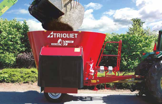 MIXER FEEDER WAGONS The perfect solution for any farm situation 8 9 The Solomix 1 is available in different options. The front unloader is available from 7 to 14 m 3 /250-500 cu.ft.