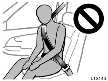 Do not lean against the front door when the vehicle is in use. The side airbag inflates with considerable speed and force; you may be killed or seriously injured.