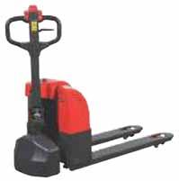 2" Load rollers: 3" x 3.7" Turning radius: 60" Travel speed: 2.6/2.8 mph Battery voltage: 2 x 12 V/38 Ah Capacity: 3300 lbs. Fork Width: 6.