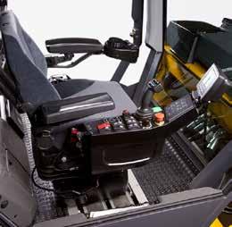 The large openable windows and the wide sliding function gives the operator full visibility of the drum edges.