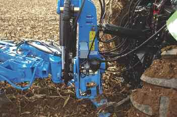 Plough Technology for the Future Reduce Ploughing Costs with VariTansanit Plough Comparison 6 furrow ploughs with 3m working, ploughing depth 22cm Source: DLG Test 03/07 The Hybrid Plough with