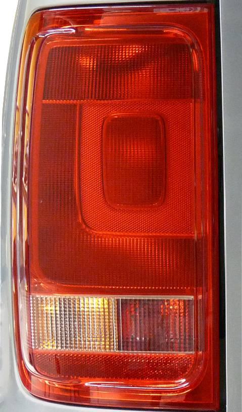 Electrical system and lighting Rear lights Tail light P, 21/5 W Brake light P, 21 W Turn