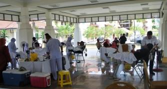 MAKALAH KOLEJ KEDIAMAN 57 UniSZA BLOOD DONATION Anjuran : Majlis Kolej Kediaman Tarikh