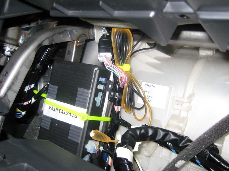 Connect main power harness connectors to the radio s matching connectors as needed (Fig. 1-21). NOTE: AVC-LAN (12 pin) connector may not be present on the vehicle s harness.