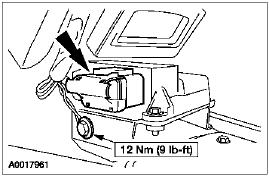 Page 12 of 18 Vehicles with manual transmission 10. Position the manual transmission consolette and install the screws. 11. Install the gearshift lever handle. Vehicles with automatic transmission 12.