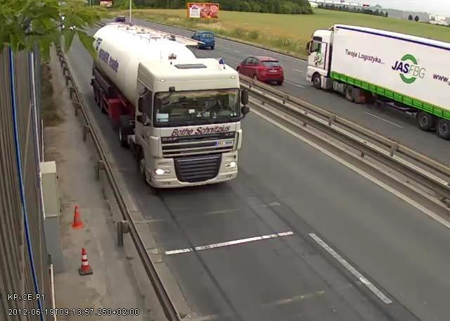 WIM for Direct Enforcement in CZ Liquid and Bulk Materials Test - Vehicle Overpass The