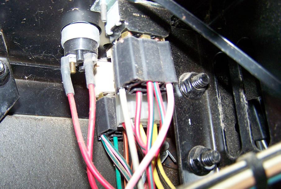 Installation 1400-1688 Cab Adapter Harness: Read through these instructions carefully before beginning!