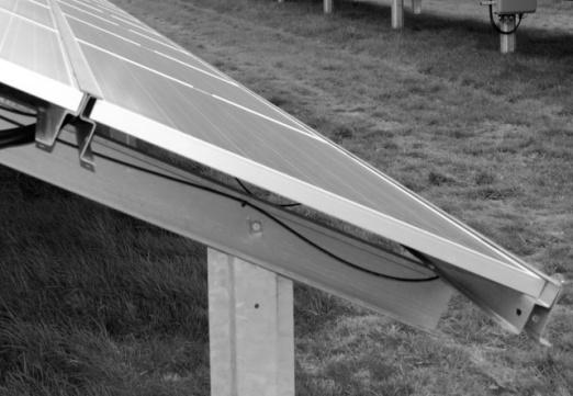 ZNSHINE Solar recommends a torque of approximately 10 newton metre [N m],but refer to the clamp manufacturer for specific hardware and torque requirements.