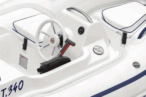 All the fuel tanks of the Luxury boats are integrated.