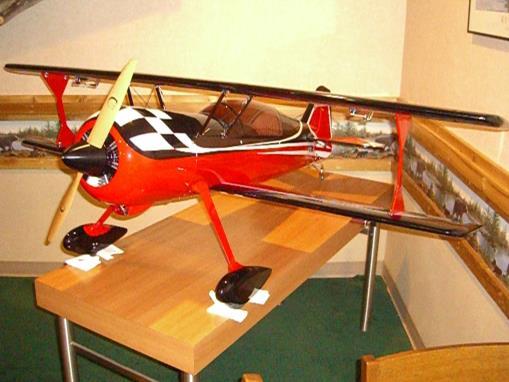 This beauty also has a magnet radio switch, Tech-Aero ignition battery eliminator, 17 oz fuel tank and a hand painted pilot figure. This will be a nice plane to see fly.