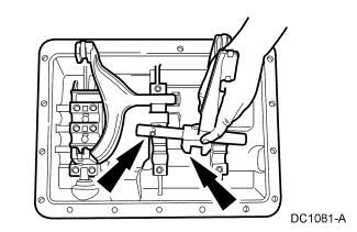 Remove the 5th/6th shift yoke and rail assembly. 6.