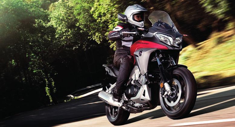 VFR800X With its 800cc V4 motor the Crossrunner provides a thrilling riding experience, be it for short urban trips or for covering vast distances.