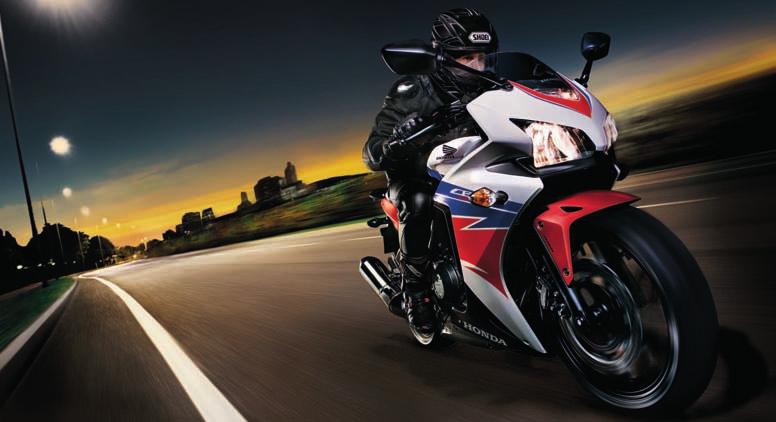 CBR500R With the introduction of the CBR500R, Honda boldly redefines the middleweight class.
