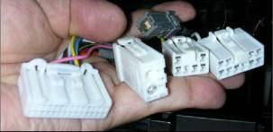 5-3 and 5-4) (1) There should be a total of five connectors connected to the radio. 28 Pin Fig.