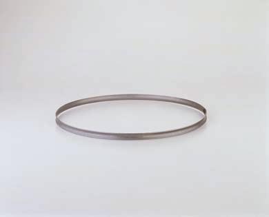 Unique positive hoop ring seal secures diaphragm and liner for added strength and reliability.