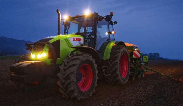 FIRST CLAAS SERVICE around the clock. Our years of experience and enormous knowledge base have familiarised us like no other with the working methods and individual requirements of farming businesses.