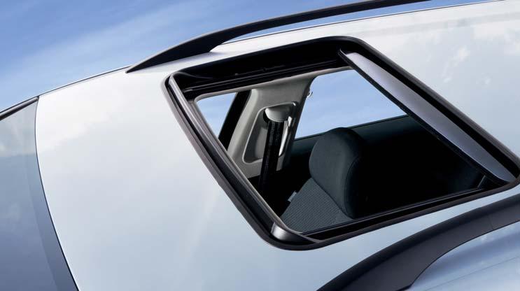 A sunroof with noticeable increased interior brightness immediately provides a much more pleasant atmosphere.
