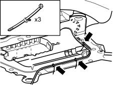Press the clip onto the edge of the left front corner of the subframe as illustrated. IMG-218170 44 Take a clip from the kit.