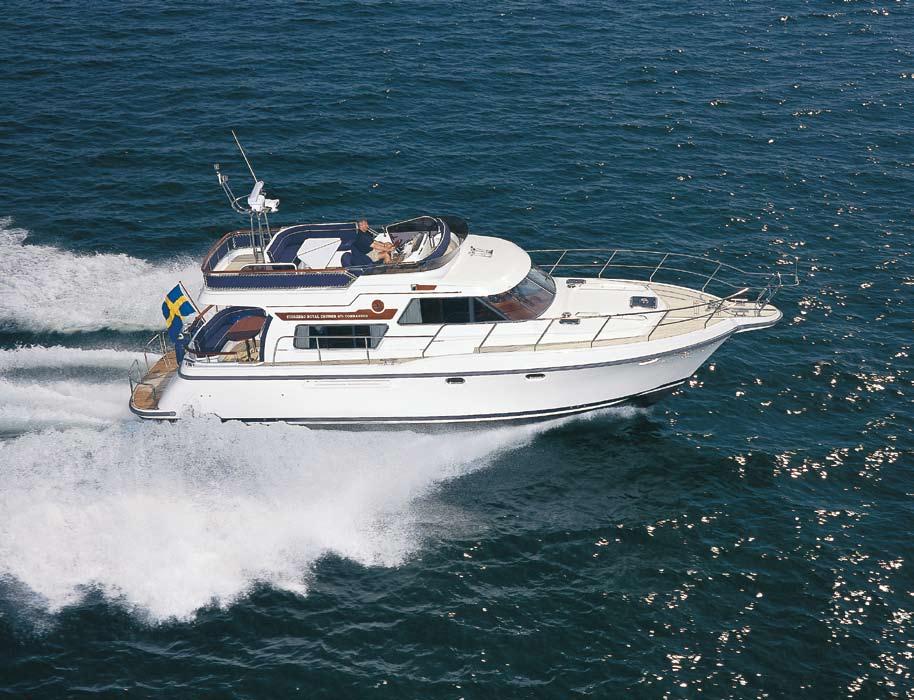COMM ANDER The Yachtsman s Yacht 475
